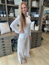 Load image into Gallery viewer, The Lakeside Bow Pants | Beige or Pink