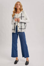 Load image into Gallery viewer, Heritage Plaid Knit Sweater Vest with Pockets