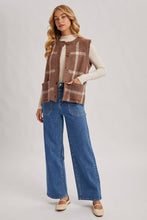 Load image into Gallery viewer, Heritage Plaid Knit Sweater Vest with Pockets