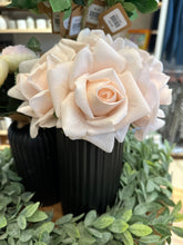 Load image into Gallery viewer, Light pink real touch rose bouquet
