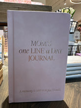 Load image into Gallery viewer, Mom&#39;s One Line A Day Leather Journal - Treasure Memories
