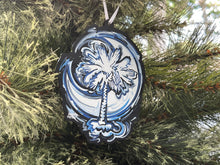 Load image into Gallery viewer, South Carolina Flag Ornament by Justin Patten (2 Styles)