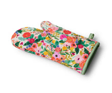 Load image into Gallery viewer, Garden Party Oven Mitt