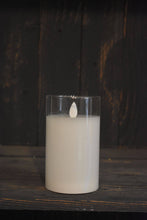 Load image into Gallery viewer, Clear Glass Cylinder Moving Flame LED Candle 3x4in