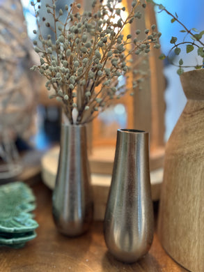 Mini brass vase is perfect for a small bouquet or just displaying on a table or mantle. 