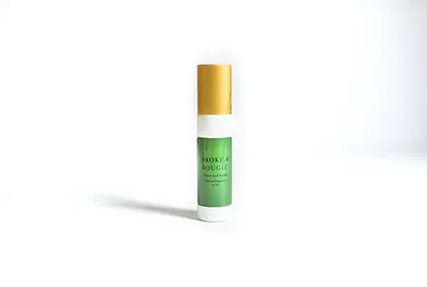 This Broke & Bougie all natural fragrance roll on contains scents of jasmine blossoms and woody musk. 